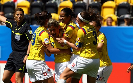 La joie colombienne après l'ouverture du score signé Montoya Colombie
