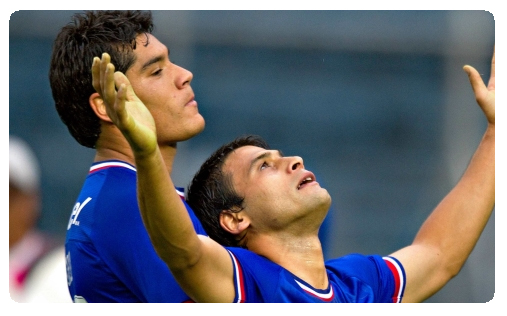 Intraitable Maquina Cruz Azul
