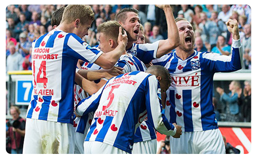Heerenveen s'offre le PSV et recolle à la tête du classement