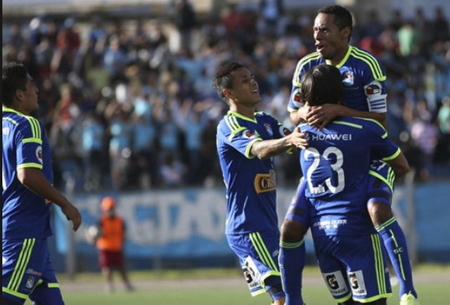Le Sporting Cristal s'impose à San Martin et reste le seul concurrent à l'Alianza Lima