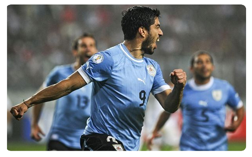 Luis Suarez Luis Suarez sauve encore la Celeste