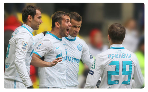 Le Zenit de Kerzhakov et Arshavin aborde en leader le sprint final Zenit