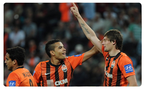 Le shakhtar résiste en tête Shakhtar
