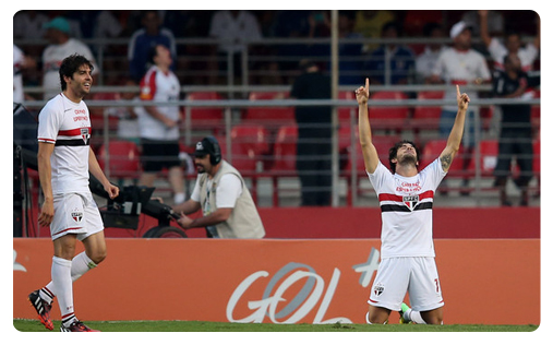 Kaka et Pato revivent, São Paulo se replace